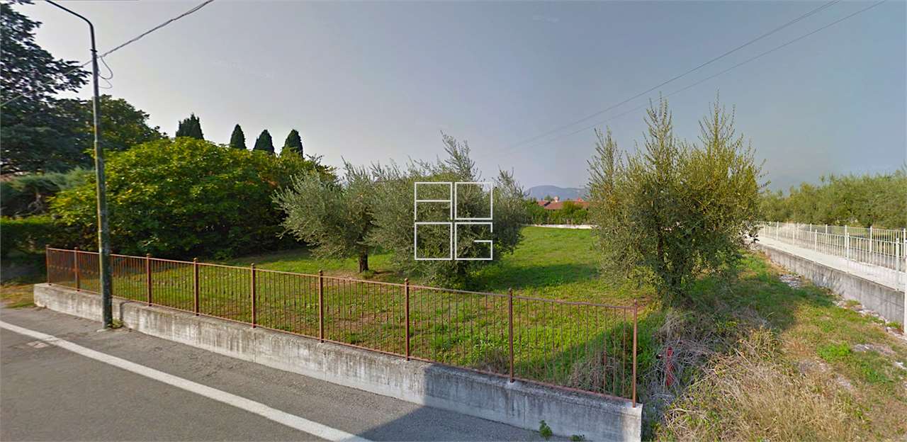 Building plot 1 km from the lake in San Felice del Benaco