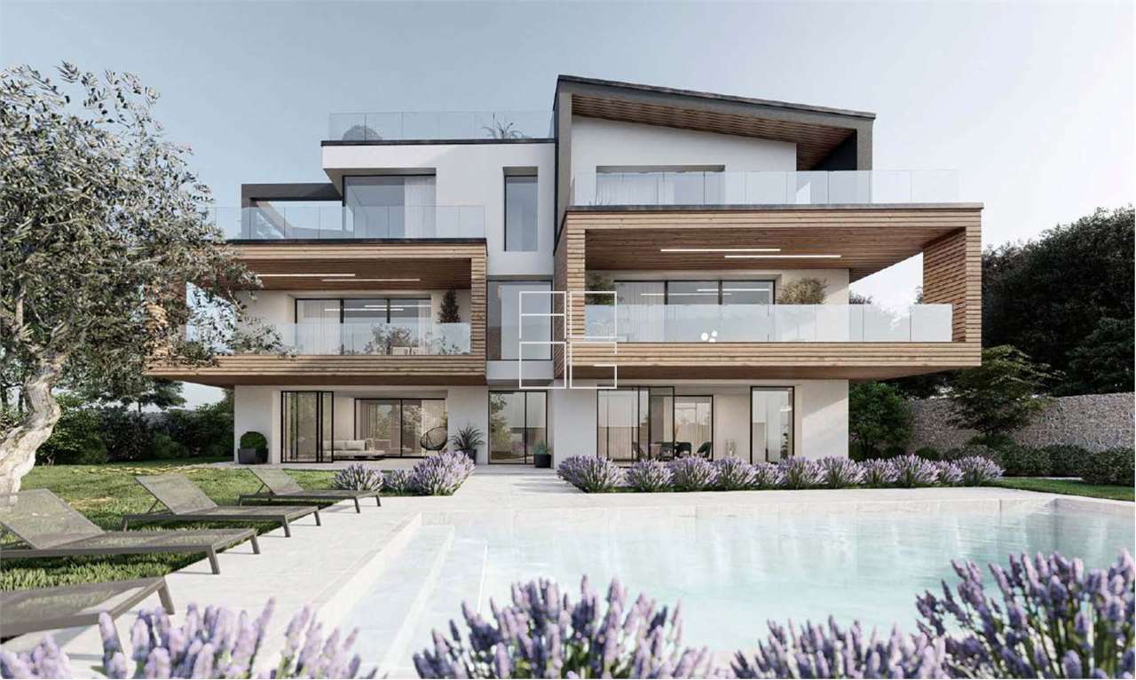 Exclusive home in a design building in Desenzano del Garda