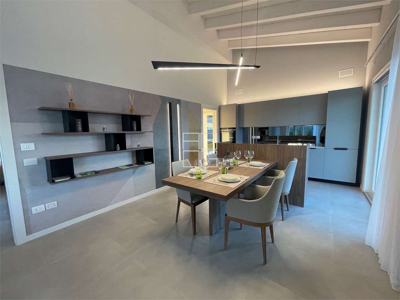 Neues Klasse-A-Einfamilienhaus in modernem Stil in Lonato del Garda