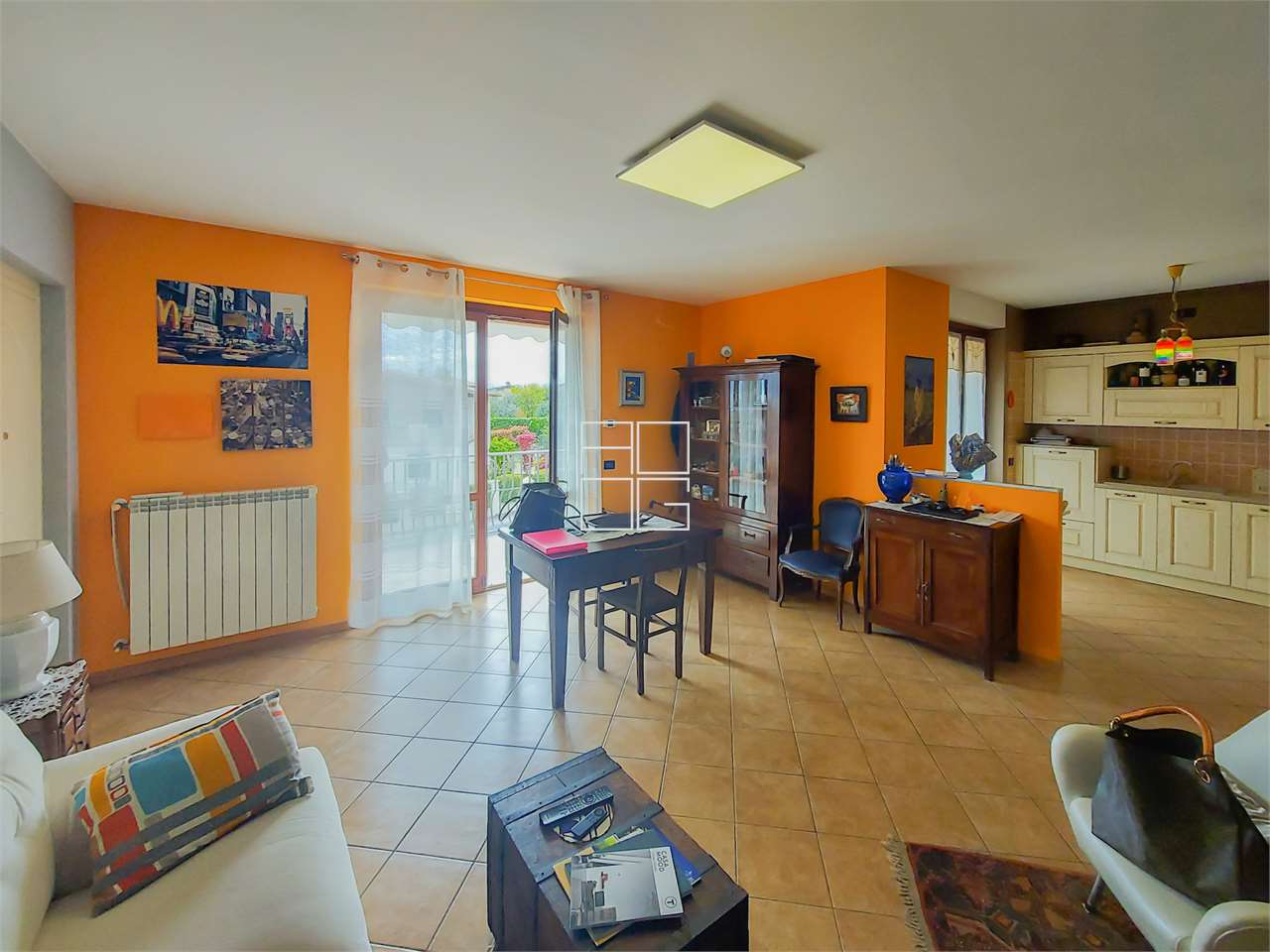Wohnung mit Seeblick in Wohnanlage mit Pool in Polpenazze del Garda