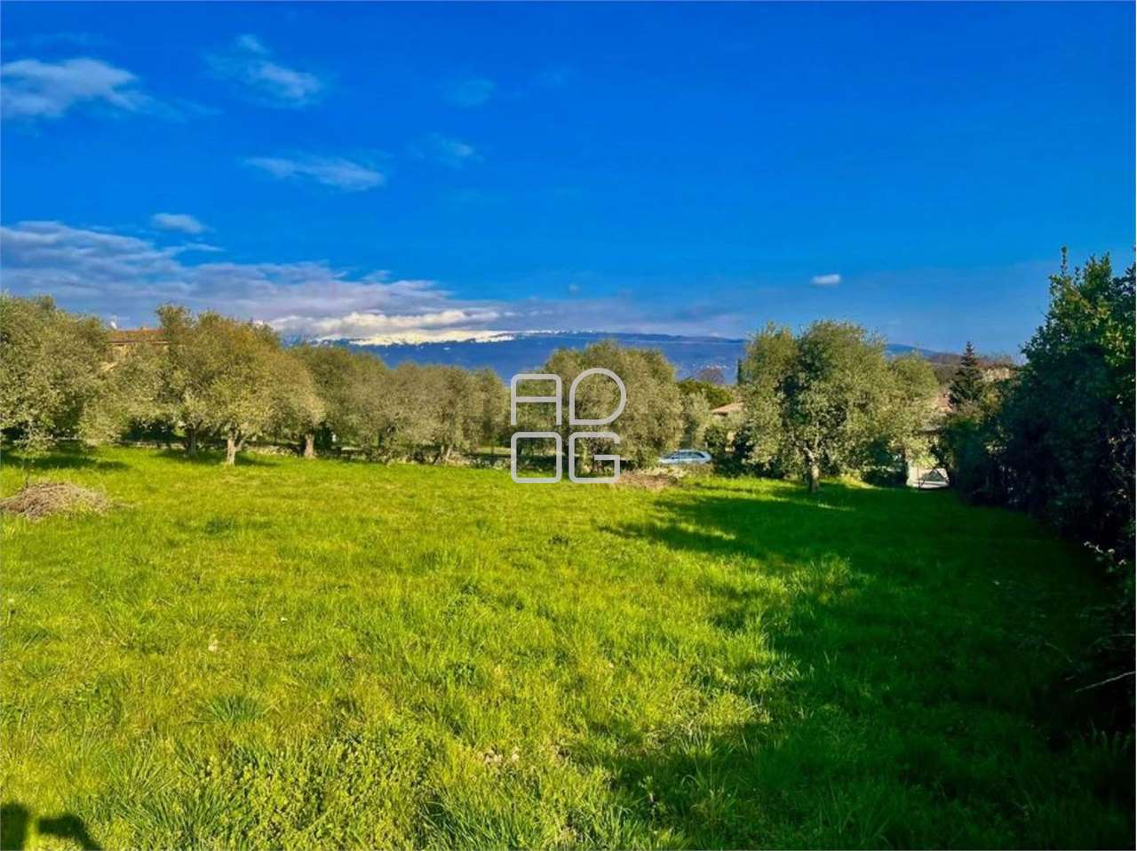 Building plot in hilly area in Toscolano Maderno