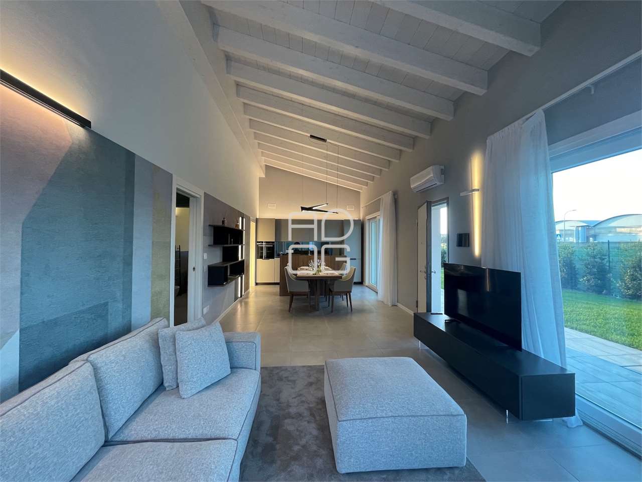 New class A4 villa with view of Lake Garda in Puegnago sul Garda