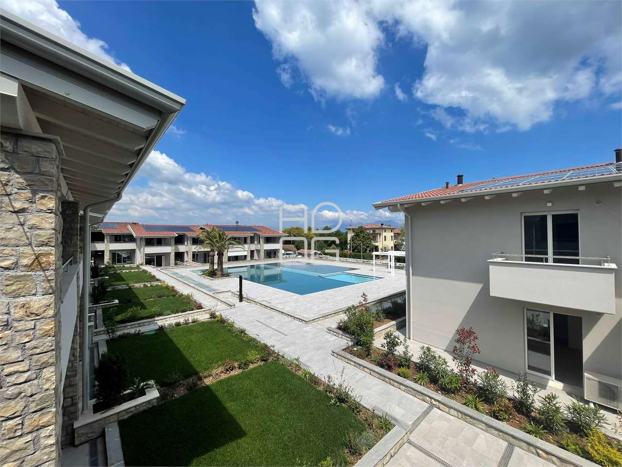 Nuovo residence con la piscina in classe A a Desenzano del Garda