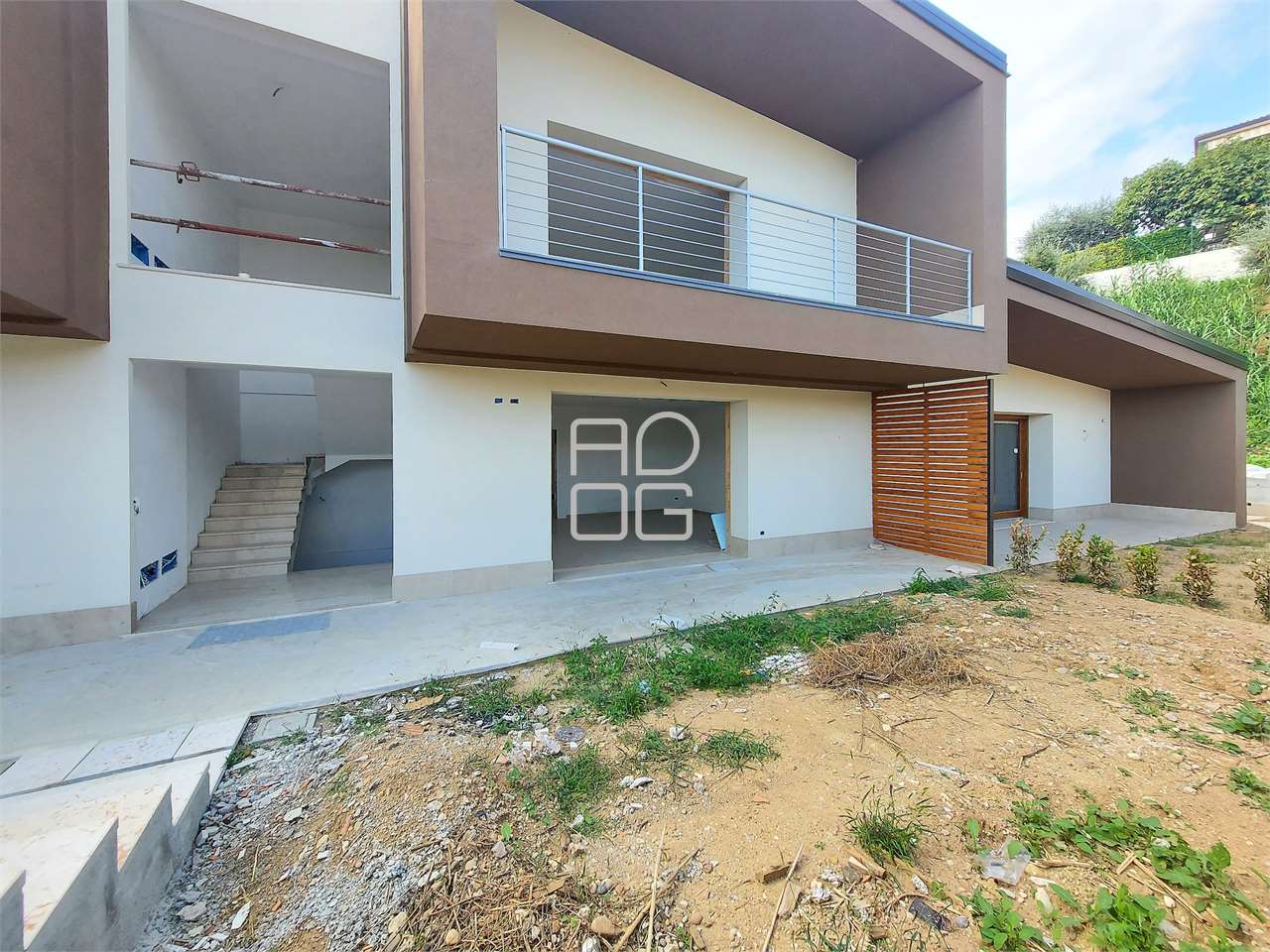 Neue Wohnung mit Garten 1 km vom See entfernt in San Felice del Benaco