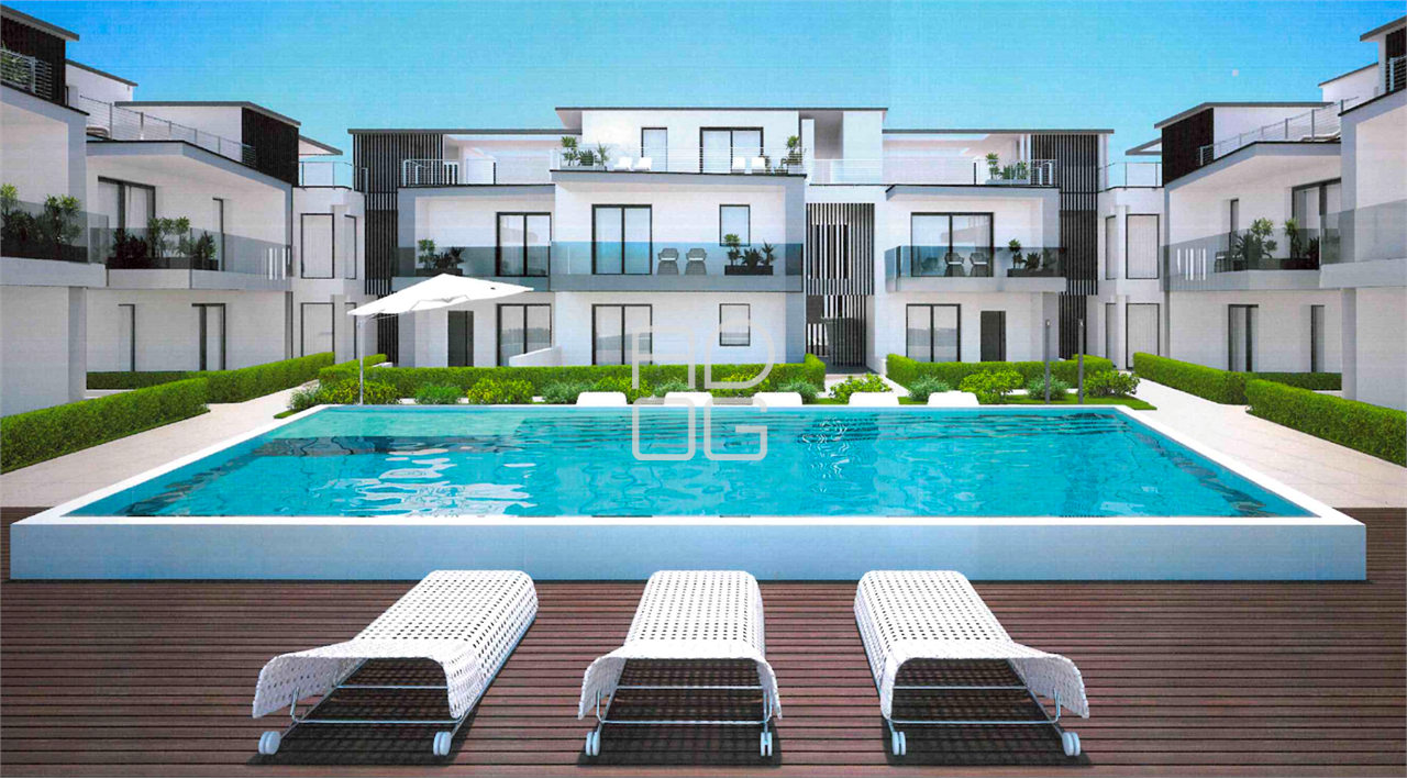 Zwei-Zimmer-Wohnung in moderner Anlage mit Pool in Peschiera del Garda