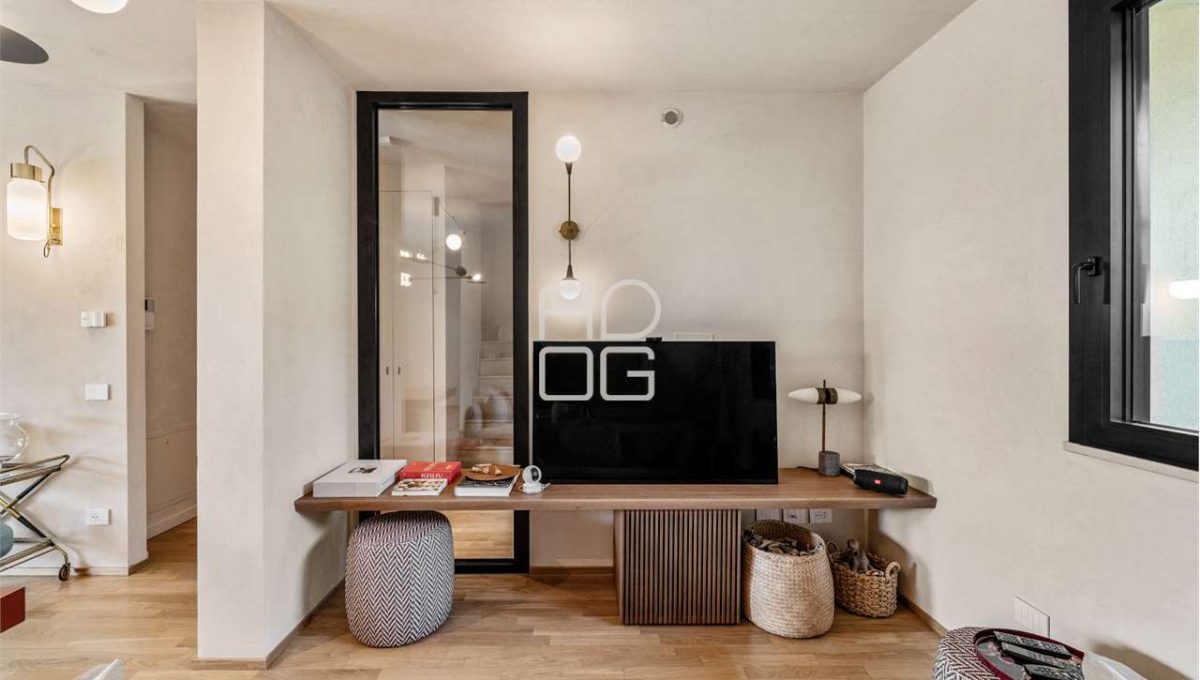 imm_69392-20251029124653-1280-_Watermark_png_mc