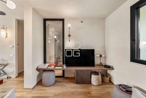 imm_69392-20251029124653-1280-_Watermark_png_mc