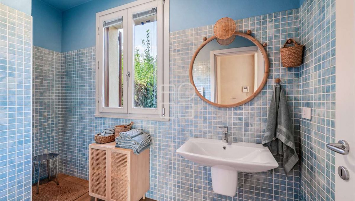 imm_69402-20251028115848-1280-_Watermark_png_mc