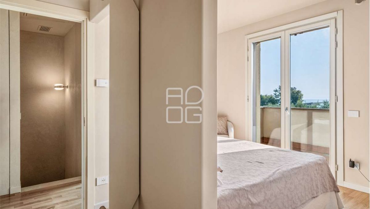 imm_69410-20251030121659-1280-_Watermark_png_mc