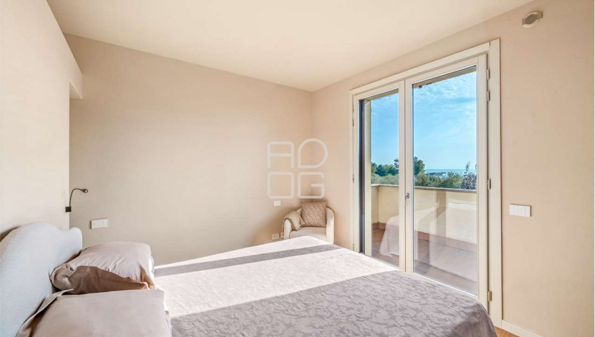 imm_69412-20251028115848-1280-_Watermark_png_mc