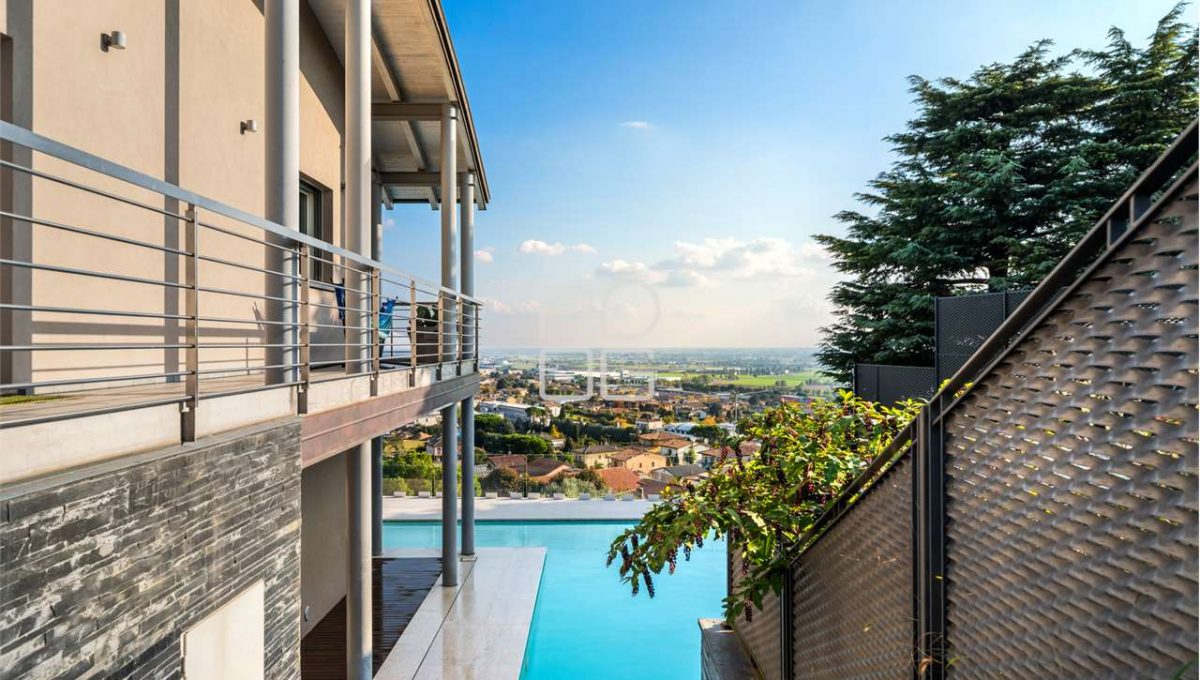 imm_69464-20251028220744-1280-_Watermark_png_mc