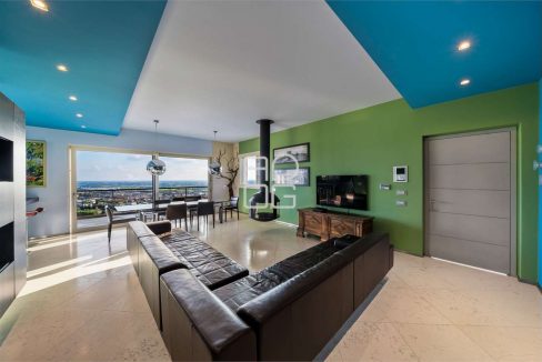 imm_69469-20251028220744-1280-_Watermark_png_mc