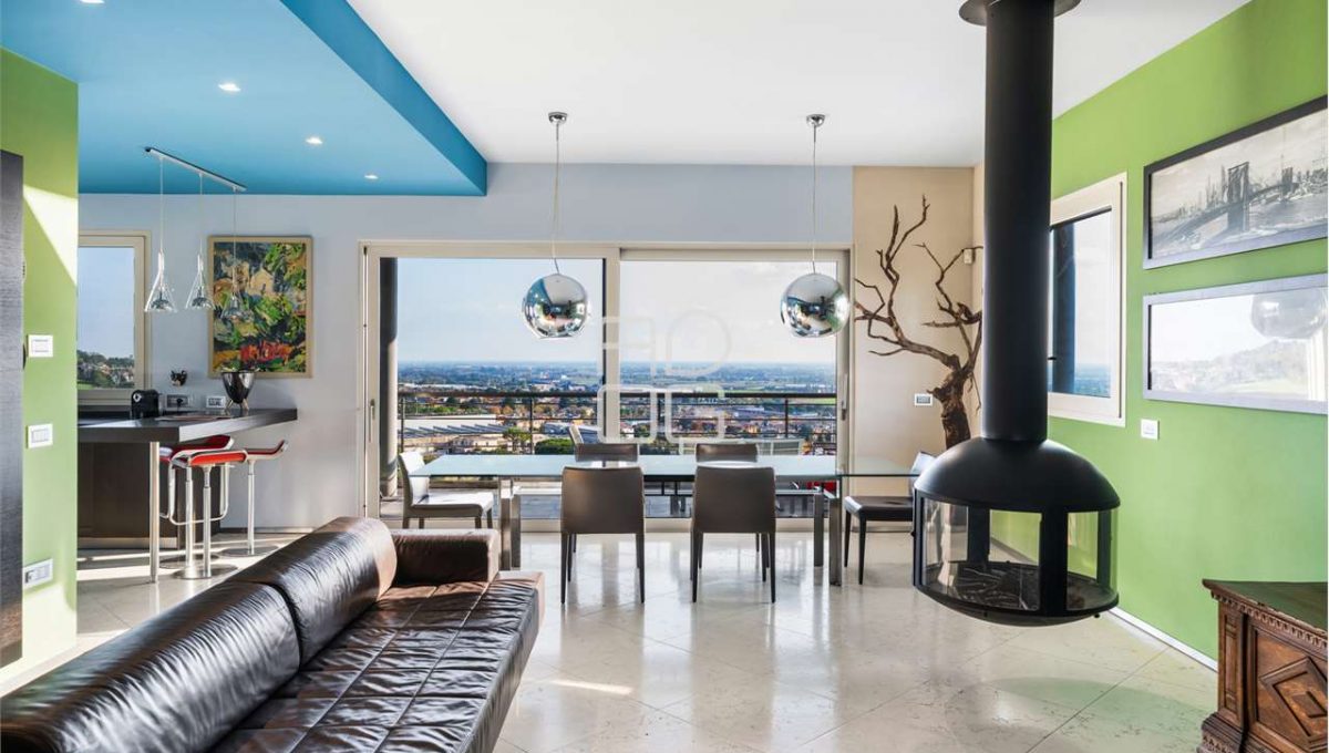 imm_69471-20251028220744-1280-_Watermark_png_mc