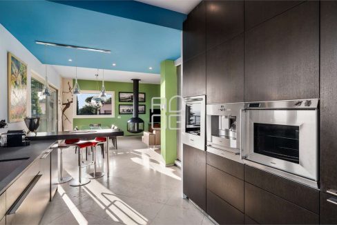 imm_69475-20251028220744-1280-_Watermark_png_mc