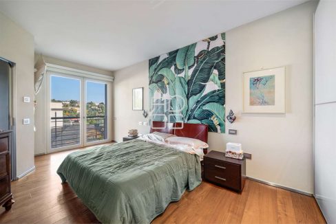 imm_69479-20251028220744-1280-_Watermark_png_mc