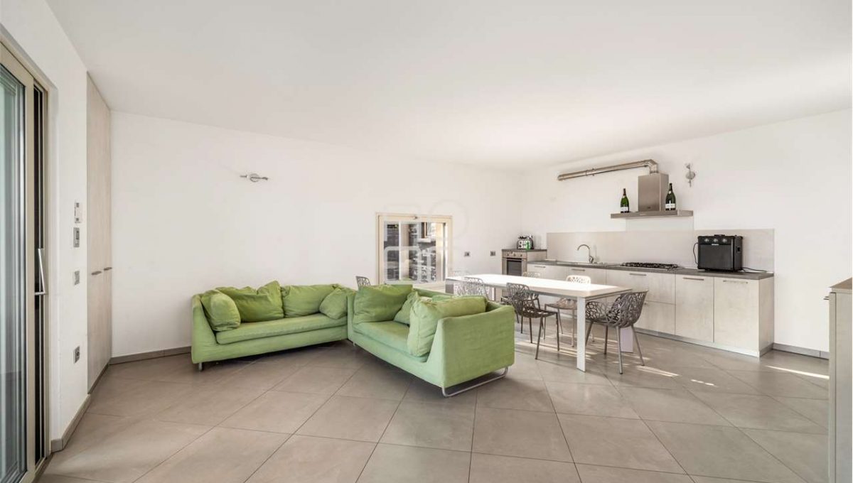 imm_69483-20251028220744-1280-_Watermark_png_mc