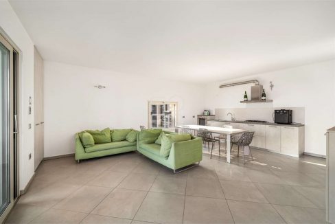 imm_69483-20251028220744-1280-_Watermark_png_mc