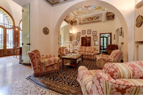 imm_58361-20251126183334-1280-_Watermark_png_mc