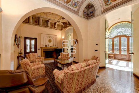 imm_58362-20251126183330-1280-_Watermark_png_mc