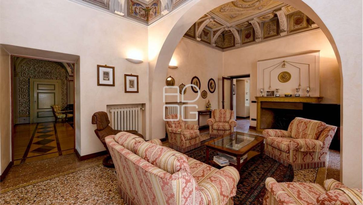 imm_58363-20251126183332-1280-_Watermark_png_mc