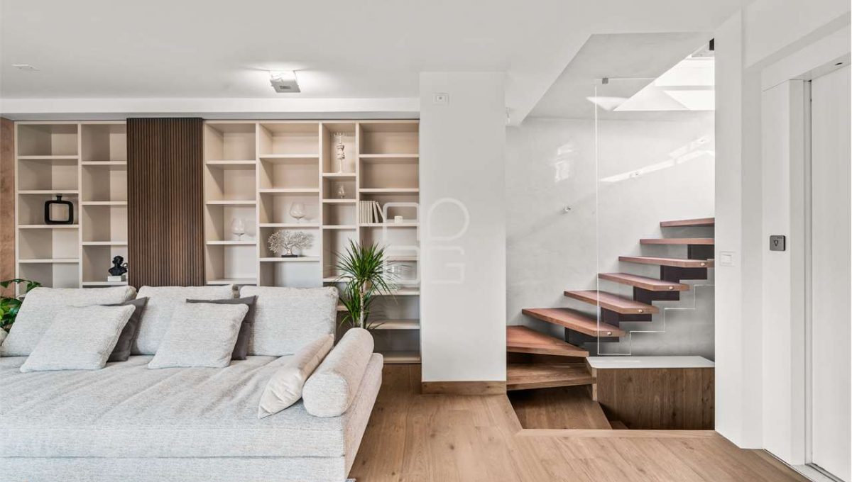 imm_64006-20251118175858-1280-_Watermark_png_mc