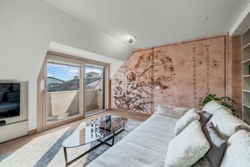 imm_64007-20251118175819-1280-_Watermark_png_mc