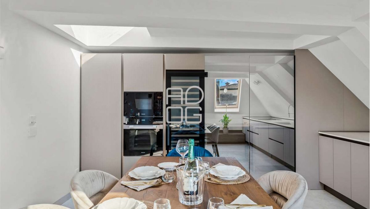 imm_64011-20251118175922-1280-_Watermark_png_mc