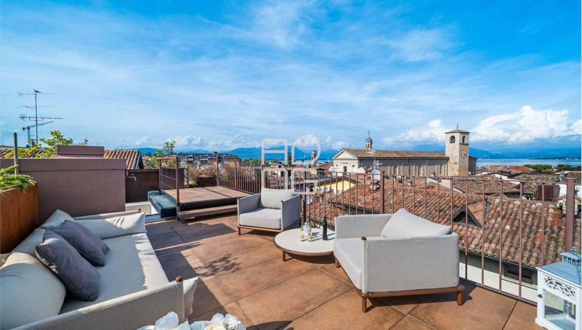 imm_65367-20251118183742-1280-_Watermark_png_mc