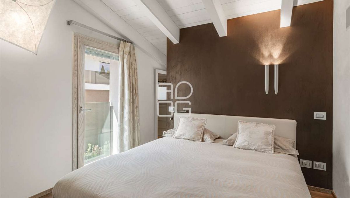 imm_65623-20250508212657-1280-_Watermark_png_mc