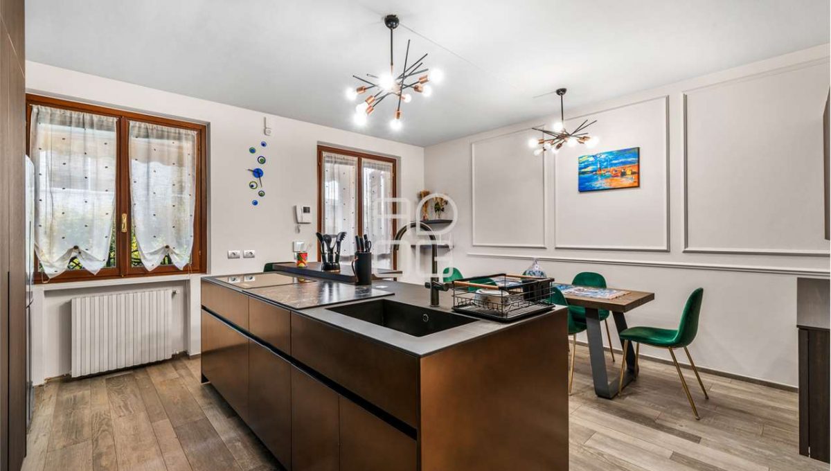 imm_69361-20251103155925-1280-_Watermark_png_mc