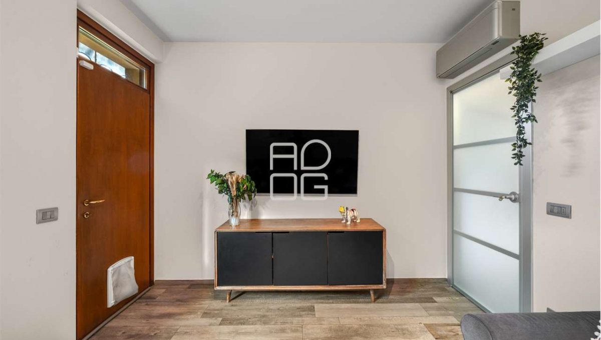 imm_69363-20251103155937-1280-_Watermark_png_mc