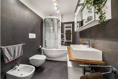 imm_69365-20251103160158-1280-_Watermark_png_mc