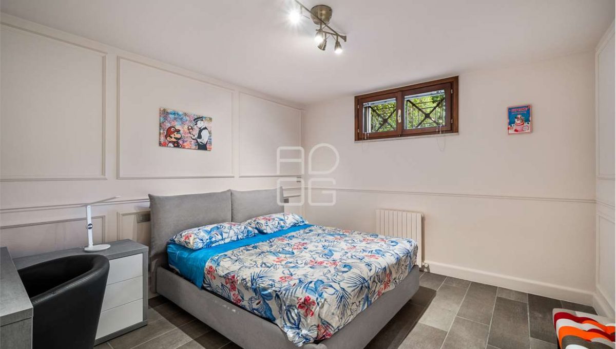 imm_69376-20251103160307-1280-_Watermark_png_mc