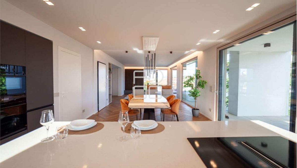 imm_69588-20251108112152-1280-_Watermark_png_mc