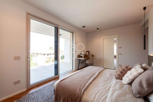 imm_69592-20251108112258-1280-_Watermark_png_mc