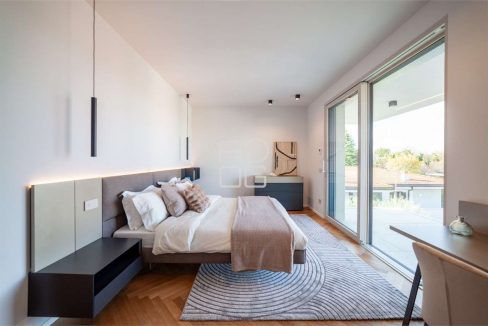 imm_69602-20251108112334-1280-_Watermark_png_mc