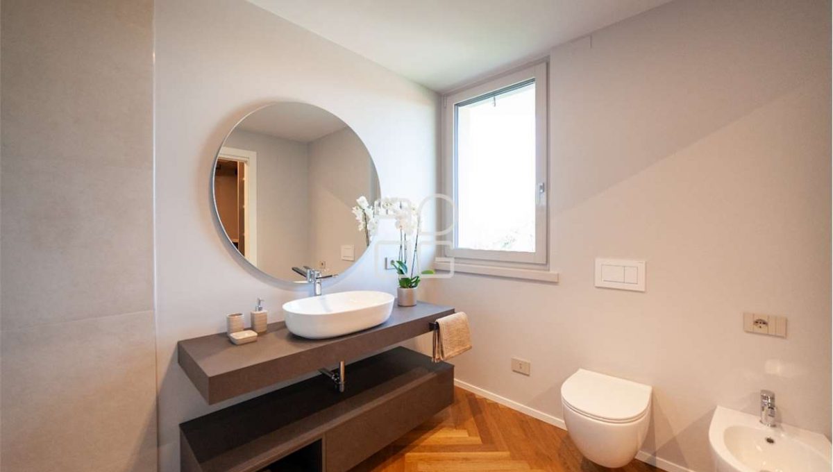 imm_69606-20251108112348-1280-_Watermark_png_mc