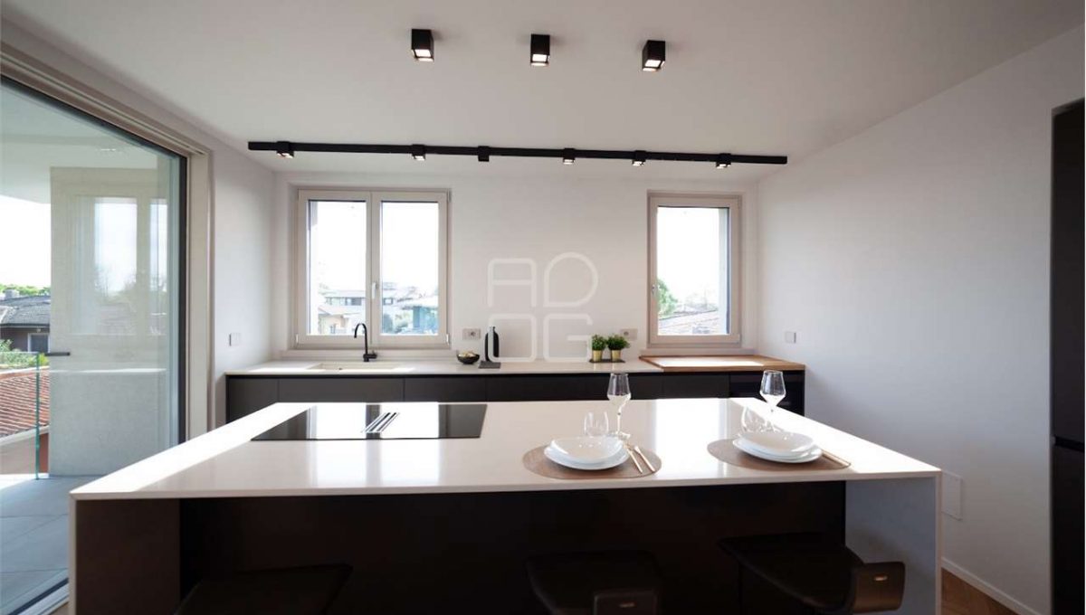 imm_69607-20251108112224-1280-_Watermark_png_mc