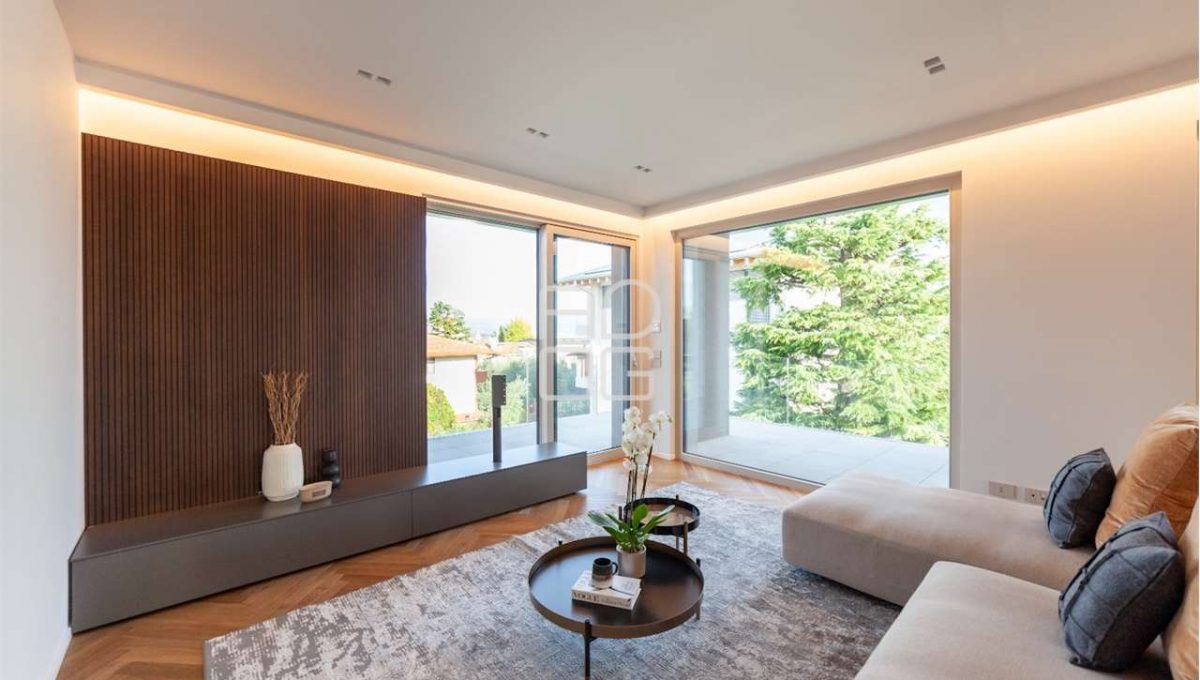 imm_69608-20251108112233-1280-_Watermark_png_mc