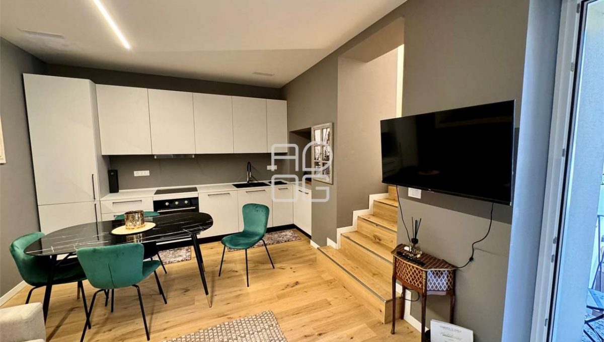 imm_69660-20251117175400-1280-_Watermark_png_mc