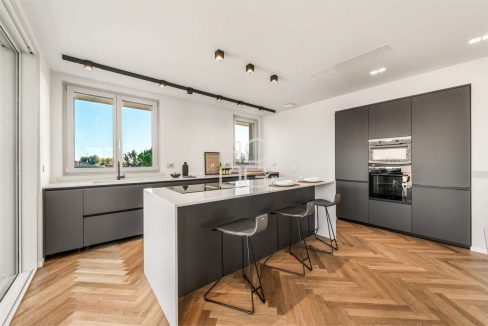 imm_69707-20251119094806-1280-_Watermark_png_mc