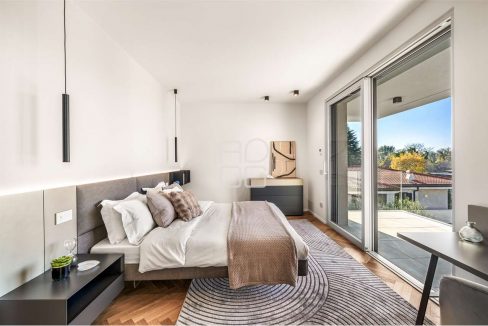 imm_69715-20251119095519-1280-_Watermark_png_mc