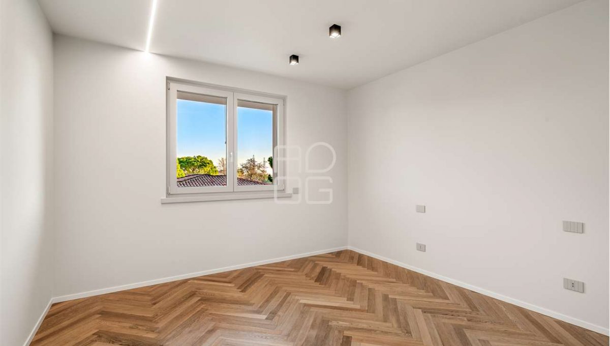 imm_69722-20251119095537-1280-_Watermark_png_mc