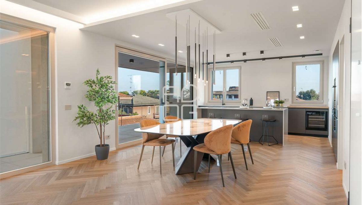 imm_69726-20251119094814-1280-_Watermark_png_mc