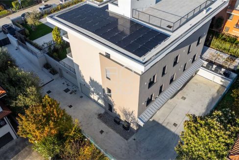 imm_69755-20251119100938-1280-_Watermark_png_mc