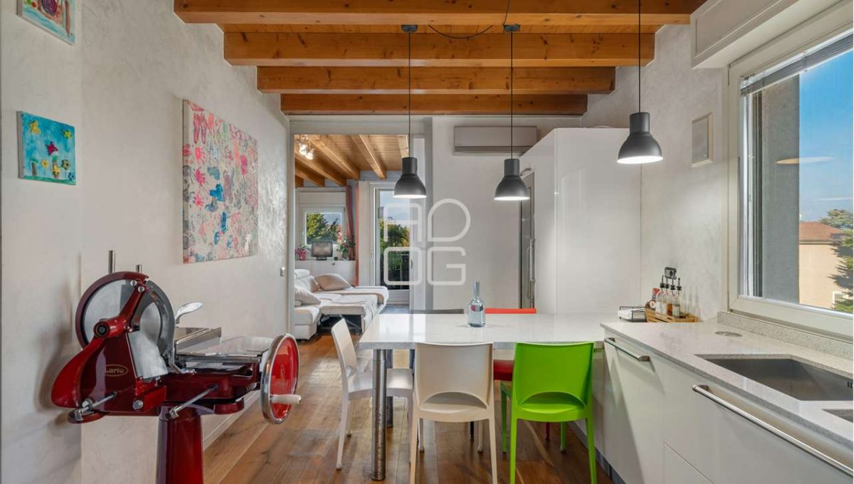 imm_69764-20251120102921-1280-_Watermark_png_mc