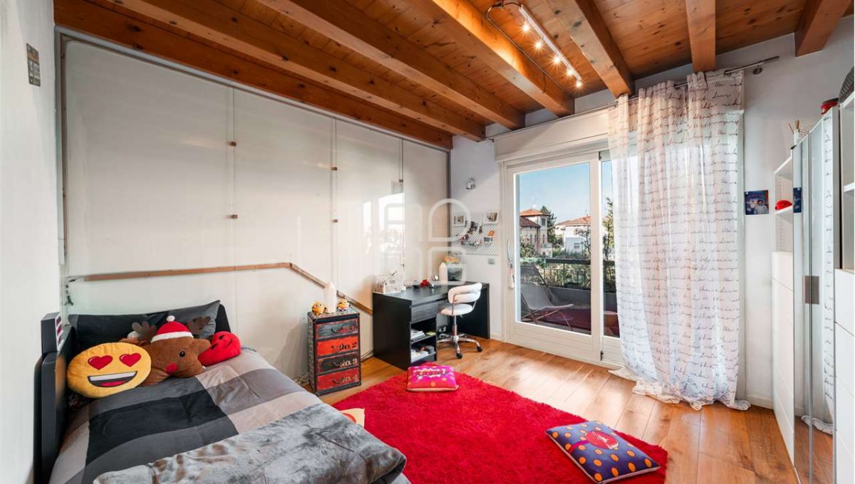 imm_69765-20251120102931-1280-_Watermark_png_mc