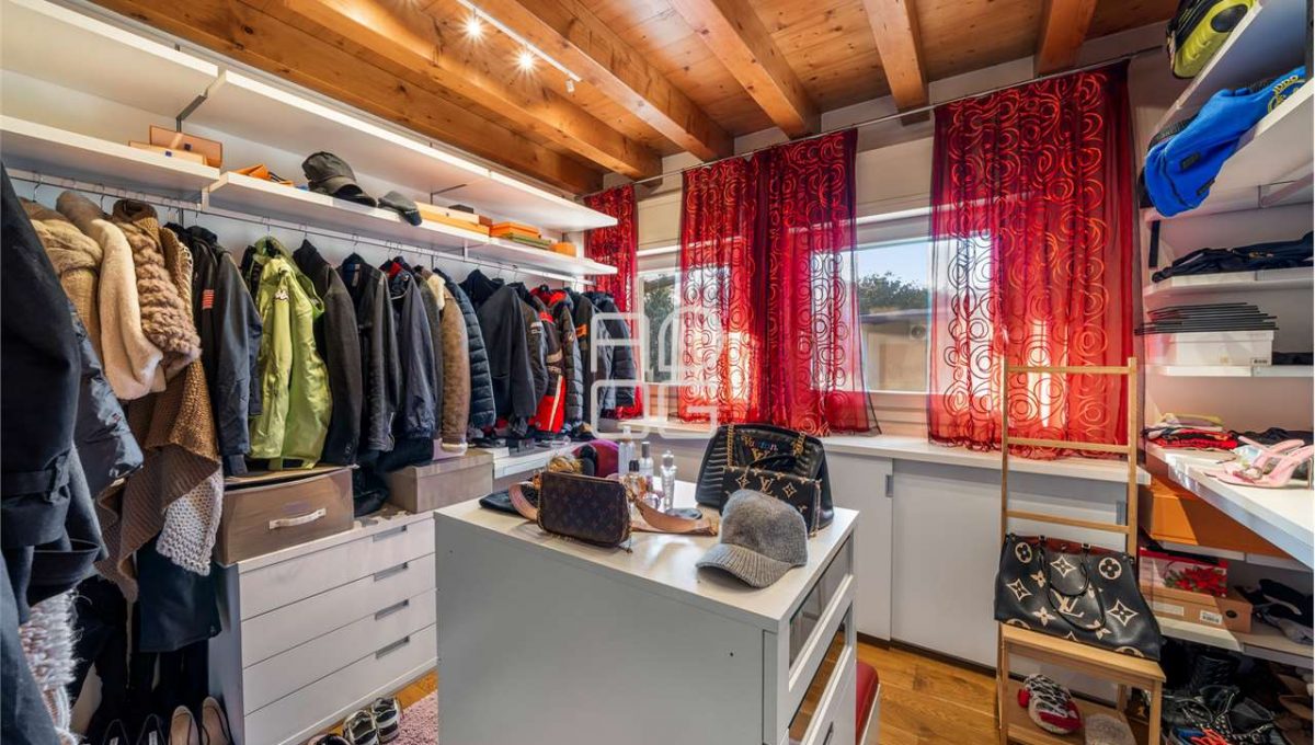 imm_69771-20251120102938-1280-_Watermark_png_mc