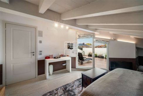 imm_69773-20251120102955-1280-_Watermark_png_mc