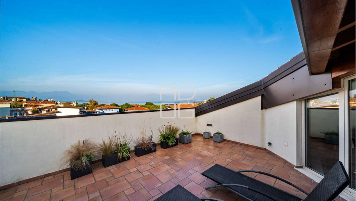 imm_69778-20251120103007-1280-_Watermark_png_mc